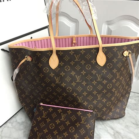 louis vuitton neverfull inside pouch|Louis Vuitton authentic Neverfull.